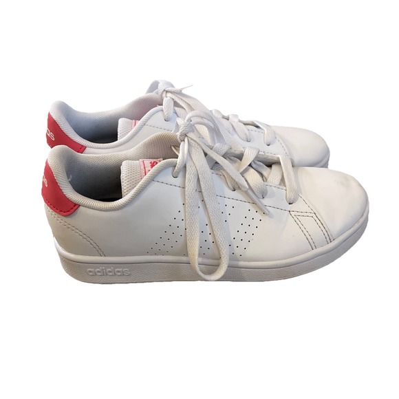 White Adidas Little Girls Size 7 Sneaker Pink Lining - Picture 2 of 7